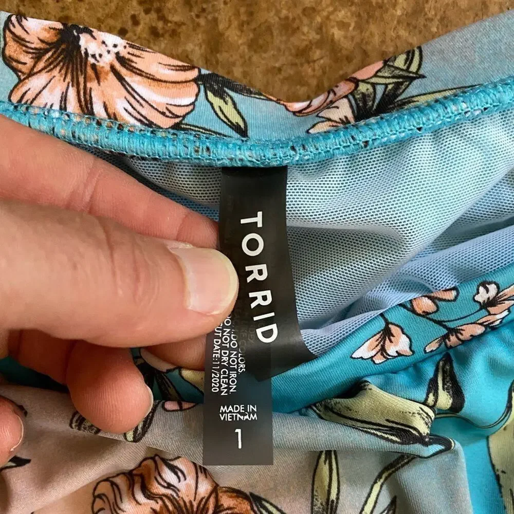 TORRID‎ PEACH FLORAL HIGH WAIST SKATER SWIM SKIRT